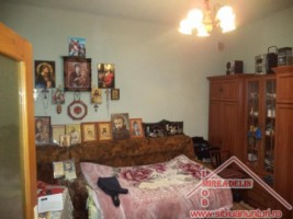 vand-garsoniera-la-casa-zona-centrala-4