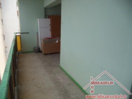 inchiriez-apartament-2-camere-mihai-viteazu-langa-biserica-6