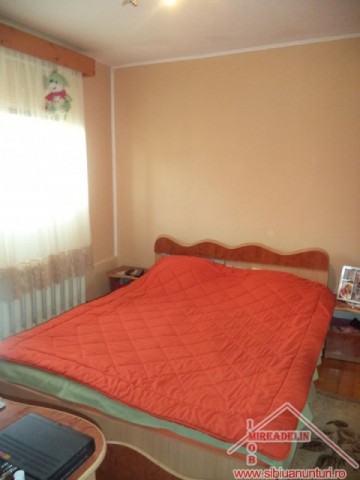 vand-casa-7-camere-zona-terezian-3