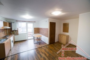 inchiriez-apartament-3-camere-la-mansarda-valea-aurie-1