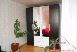 vand-apartament-2-camere-la-mansarda-vasile-aaron-3