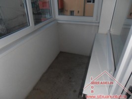 inchiriez-apartament-3-camere-zona-turnisor-6