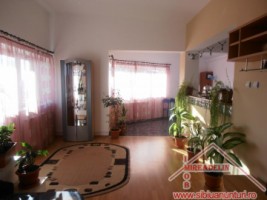inchiriez-apartament-3-camere-zona-calea-poplacii-1