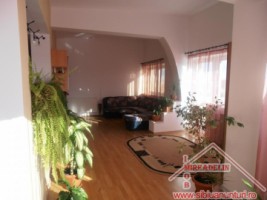 inchiriez-apartament-3-camere-zona-calea-poplacii-4