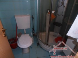 inchiriez-apartament-2-cam-zona-vasile-aron-4