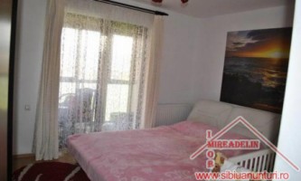 vand-apartament-cu-3-camere-zona-stefan-cel-mare-3