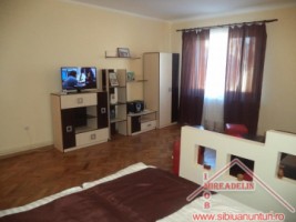 inchiriez-apartament-2-camere-la-casa-zona-9-mai