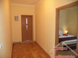 inchiriez-apartament-2-camere-la-casa-zona-9-mai-4