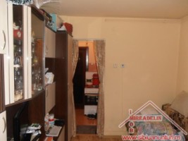 vand-garsoniera-zona-lazaret-1