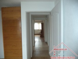 inchiriez-apartament-3-camere-terezian-1