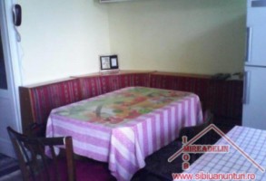 vand-apartament-2-camere-zona-centrala-4