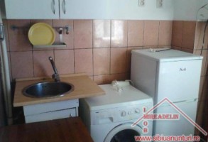 vand-garsoniera-zona-lazaret-1