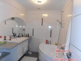 vand-apartament-2-camere-zona-ultracentrala-3