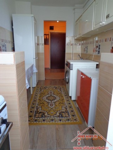vand-apartament-2camere-zona-hipodrom-iii