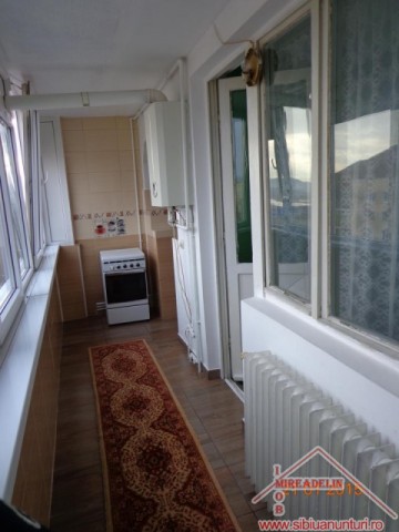 vand-apartament-2camere-zona-hipodrom-iii-4