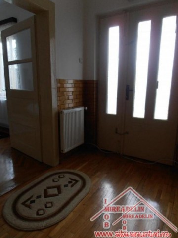 vand-casa-cu-3-camere-in-turnisor-3