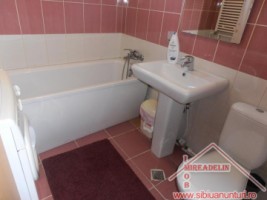 inchiriez-apartament-3-camere-64-mp-valea-aurie-4