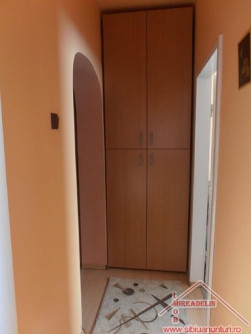 vand-apartament-3-camere-zona-calea-poplacii-7