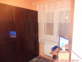 vand-apartament-2-camere-vasile-aaron-3