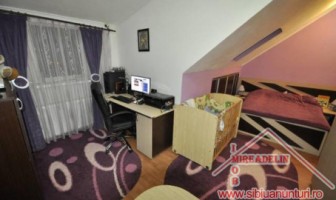 vand-apartament-3-camere-zona-vasile-aaron-4