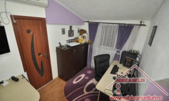 vand-apartament-3-camere-zona-vasile-aaron-5