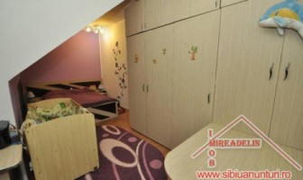vand-apartament-3-camere-zona-vasile-aaron-6