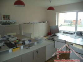 vand-casa-intr-un-imobil-tip-duplex-4-camere-calea-cisnadiei-7