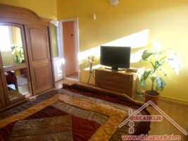 inchiriez-apartament-3-camere-zona-calea-poplacii-1