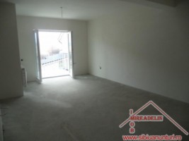 vand-apartamente-4-camere-decomandate-pe-doua-nivele-calea-cisnadiei-1