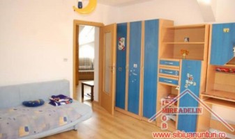 vand-apartament-5-camere-zona-turnisor