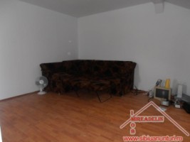 vand-apartament-2-3-camere-zona-compa-6