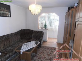 inchiriez-apartament-2-camere-zona-vasile-aaron