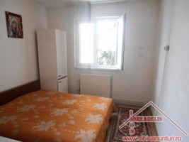 inchiriez-apartament-2-camere-zona-vasile-aaron-2