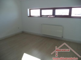 vand-apartament-4-camere-tip-penthouse-calea-poplacii-7