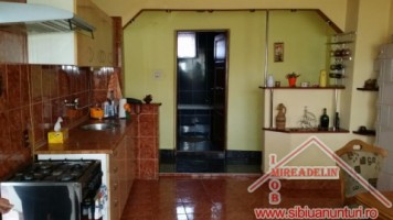 inchiriez-3-camere-la-casa-str-malului-350-euro-taxe-incluse-5