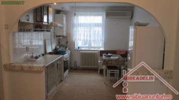 inchiriez-apartament-4-cam-mihai-viteazul