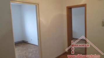 inchiriez-apartament-4-cam-mihai-viteazul-4