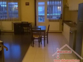 inchiriez-apartament-3-camere-zona-ciresica-1
