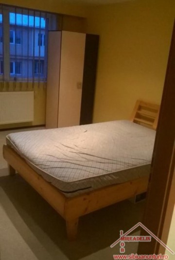 inchiriez-apartament-3-camere-zona-ciresica-3