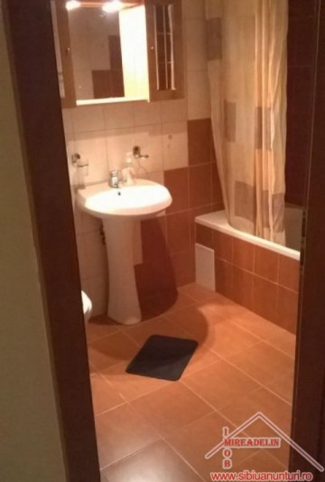 inchiriez-apartament-3-camere-zona-ciresica-5
