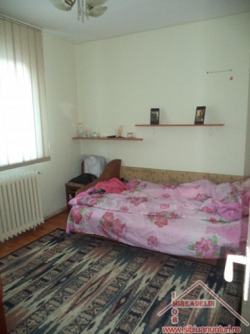 inchiriez-apartament-3-camere-zona-ciresica-3