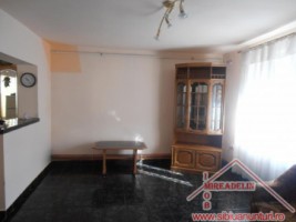 inchiriez-apartament-la-casa-2-camere-zona-lazaret-1