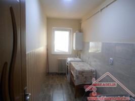 inchiriez-garsoniera-zona-strand-1