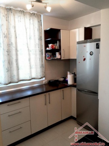 inchiriez-apartament-3-camere-zona-turnisor-4