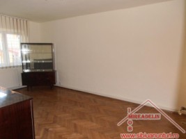inchiriez-apartament-3-camere-zona-dioda-2