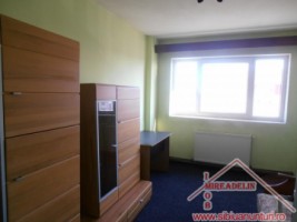 inchiriez-apartament-3-camere-zona-ciresica-1