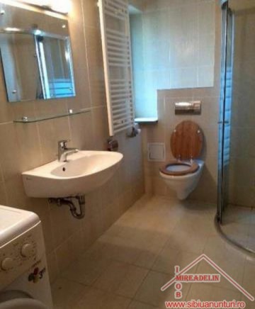 inchiriez-apartament-2-camere-zona-strand-3
