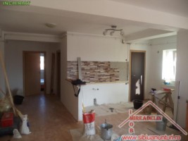 inchiriez-apartament-3-camere-zona-alba-iulia