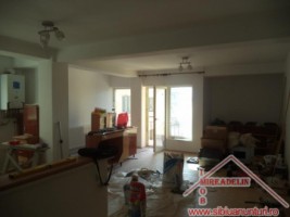 inchiriez-apartament-3-camere-zona-alba-iulia-2
