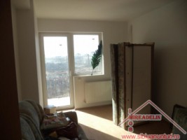 inchiriez-apartament-3-camere-zona-alba-iulia-3